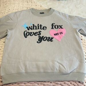 White fox crewneck sweatshirt!